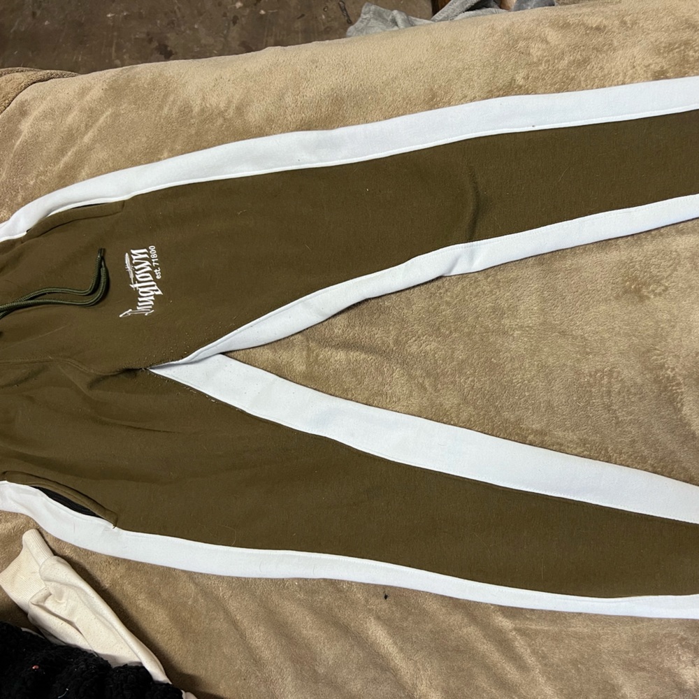 green sweatpants/joggers